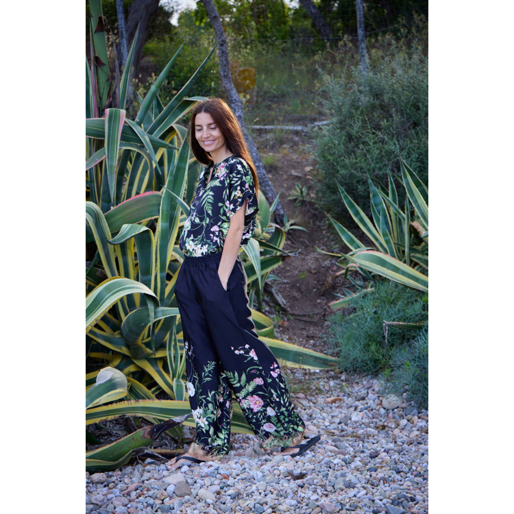 Bczennia bluse - Black flower